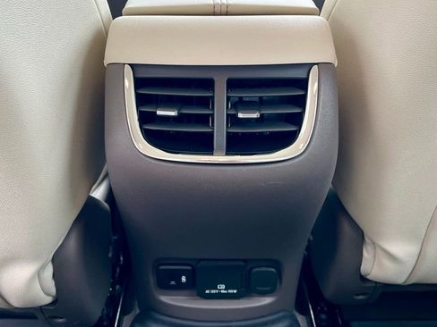 Used 2024 Chevrolet Malibu LT image 35