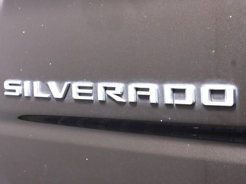 Used 2020 Chevrolet Silverado 1500 LTZ image 40