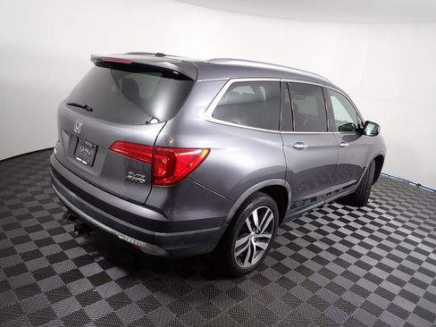 Used 2016 Honda Pilot Elite image 22