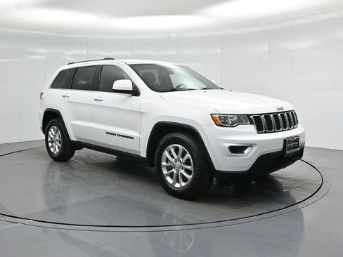 Used 2021 Jeep Grand Cherokee Laredo RWD image 55