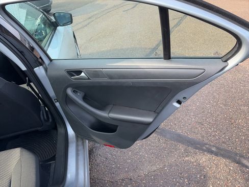 Used 2014 Volkswagen Jetta S image 15