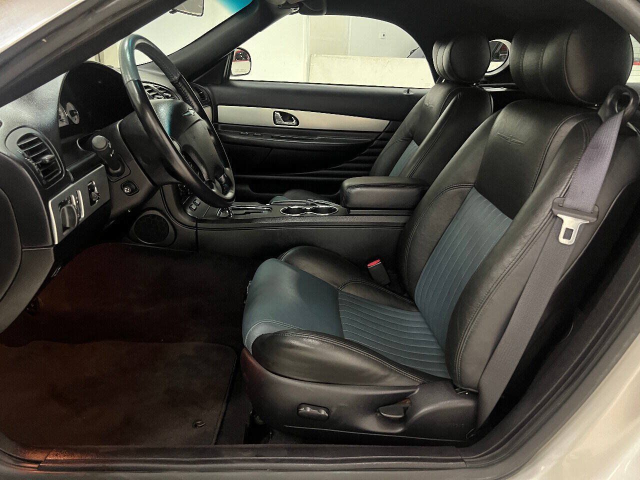 Used 2005 Ford Thunderbird RWD image 81