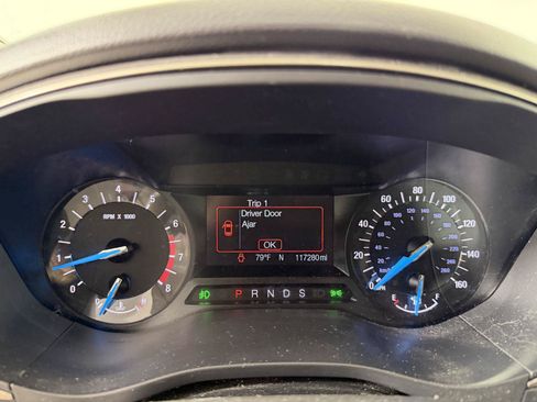 Used 2016 Ford Fusion SE w/ Equipment Group 202A AWD/4WD image 21