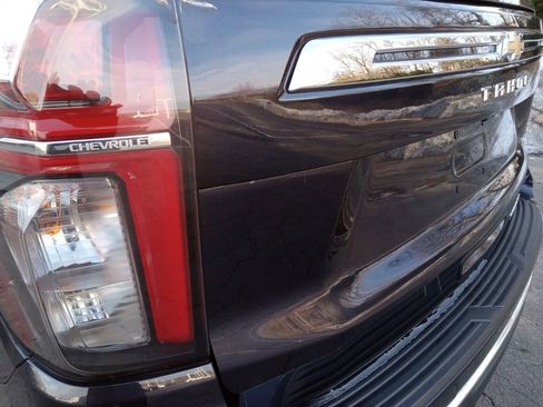 Used 2023 Chevrolet Tahoe Premier w/ Premium Package 2 AWD/4WD image 8