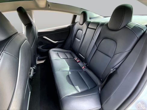 Used 2023 Tesla Model 3 Standard Range RWD image 17