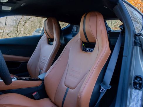 New 2025 Lotus Emira image 10