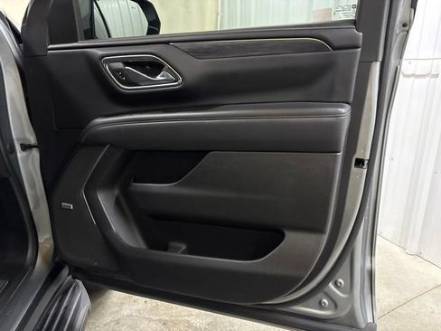 Used 2023 GMC Yukon SLT AWD/4WD image 34