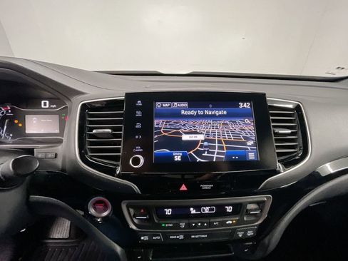 Used 2022 Honda Ridgeline Black Edition image 14