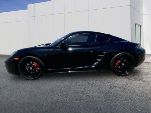 Used 2018 Porsche 718 Cayman S RWD image 2