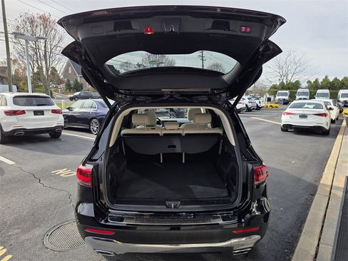Certified 2022 Mercedes-Benz GLB 250 4MATIC image 34