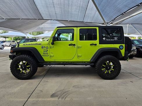 Used 2017 Jeep Wrangler Unlimited Sport w/ Quick Order Package 24S AWD/4WD image 8