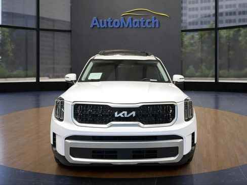 Used 2024 Kia Telluride EX AWD/4WD image 3