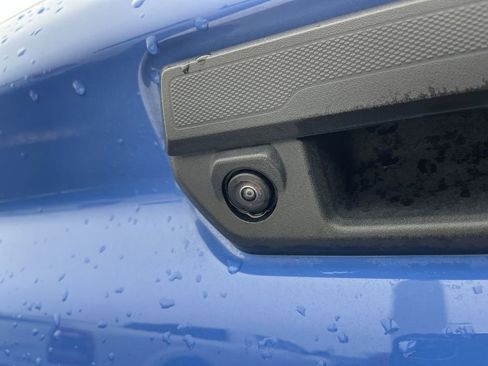 Used 2025 Chevrolet Colorado ZR2 w/ Technology Package image 17