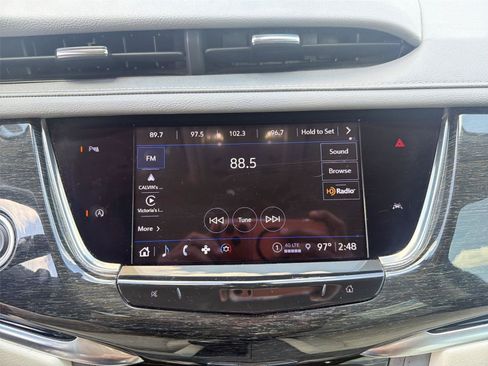 Used 2022 Cadillac XT6 Premium Luxury FWD image 16
