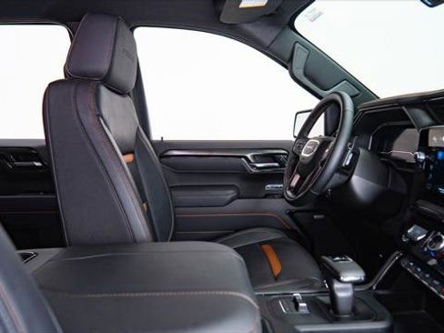 Used 2025 GMC Sierra 1500 AT4 image 26