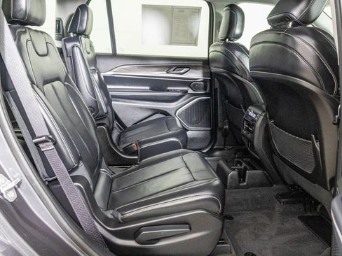 Used 2021 Jeep Grand Cherokee L Limited image 45