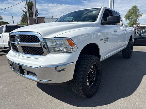Used 2019 RAM 1500 Classic SLT RWD image 2