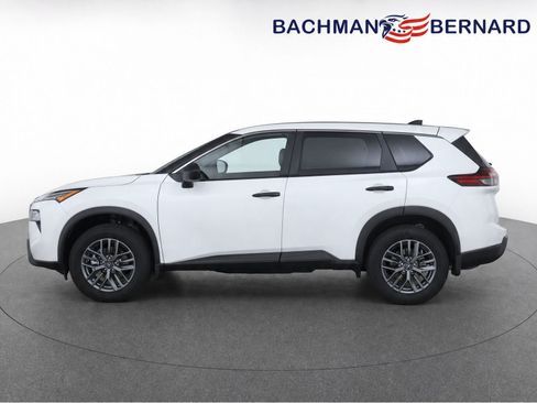 Used 2024 Nissan Rogue S AWD/4WD image 4