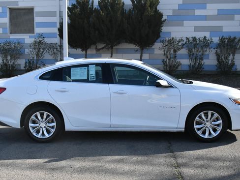 Used 2024 Chevrolet Malibu LT image 9