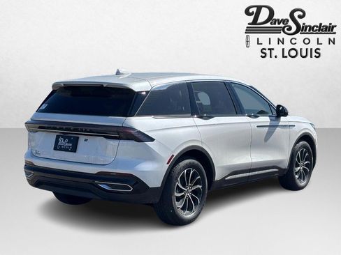 New 2026 Lincoln Nautilus Premier AWD/4WD image 3