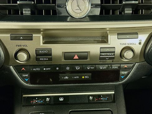 Used 2014 Lexus ES 350 image 23