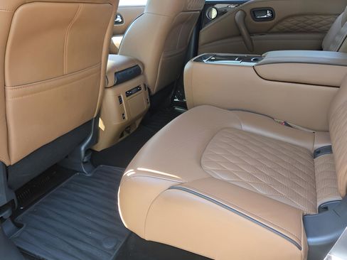 Used 2022 INFINITI QX80 Sensory w/ Cargo Package RWD image 10