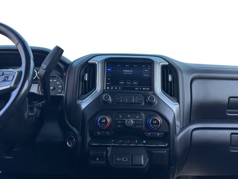 Used 2021 Chevrolet Silverado 1500 LT RWD image 11