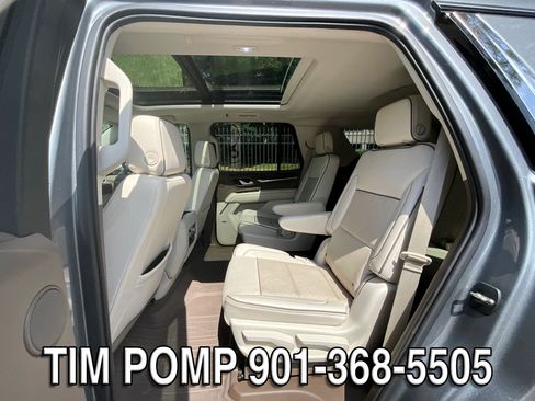 Used 2021 GMC Yukon Denali w/ Denali Premium Package AWD/4WD image 14