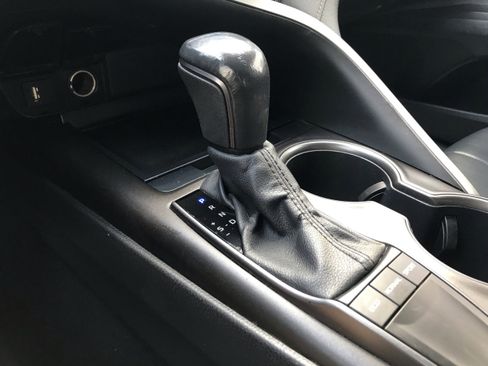 Used 2022 Toyota Camry SE image 27