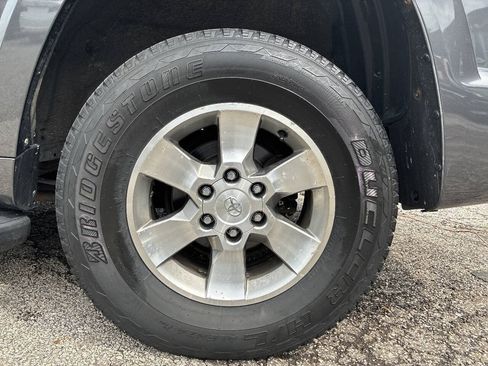 Used 2013 Toyota 4Runner SR5 w/ Premium Pkg w/3rd Row Seat AWD/4WD image 30