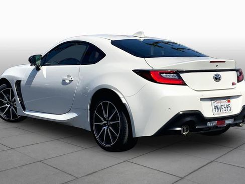 Certified 2024 Toyota GR86 RWD image 11