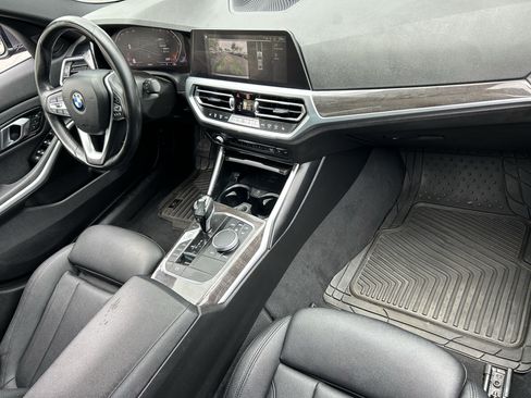 Used 2020 BMW 330i Sedan w/ Convenience Package RWD image 10