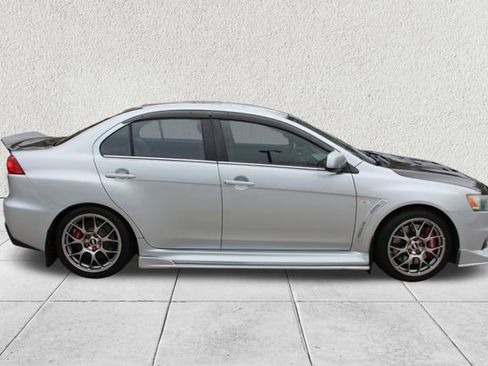 Used 2011 Mitsubishi Lancer Evolution MR image 9
