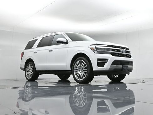 Used 2024 Ford Expedition Limited image 57
