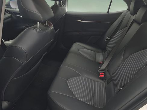 Used 2024 Toyota Camry SE FWD image 10