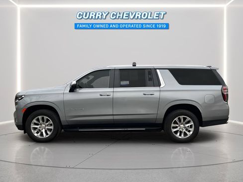 Used 2023 Chevrolet Suburban Premier w/ Advanced Technology Package image 7