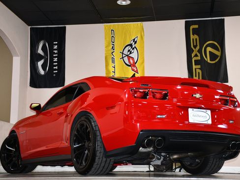 Used 2013 Chevrolet Camaro ZL1 w/ Gray Stripe Package RWD image 86