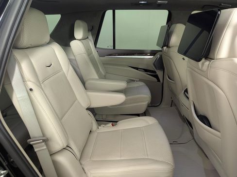 Used 2025 Cadillac Escalade Sport Platinum w/ LPO, Floor Liner Package image 28
