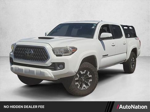Used 2018 Toyota Tacoma TRD Sport AWD/4WD image 1