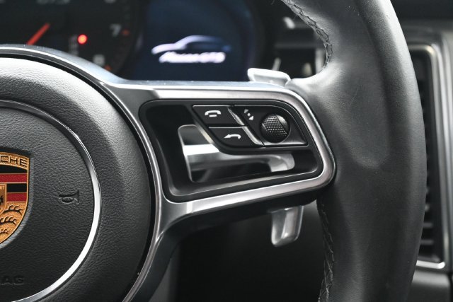 Used 2018 Porsche Macan GTS AWD/4WD image 19