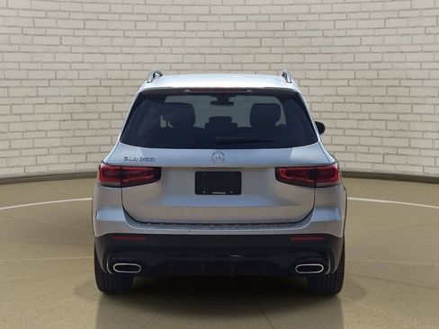 Used 2022 Mercedes-Benz GLB 250 image 6