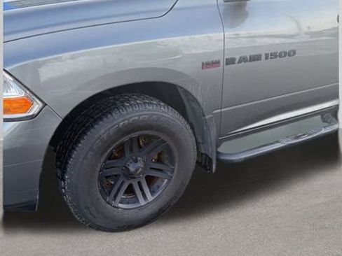 Used 2012 RAM 1500 Express image 2