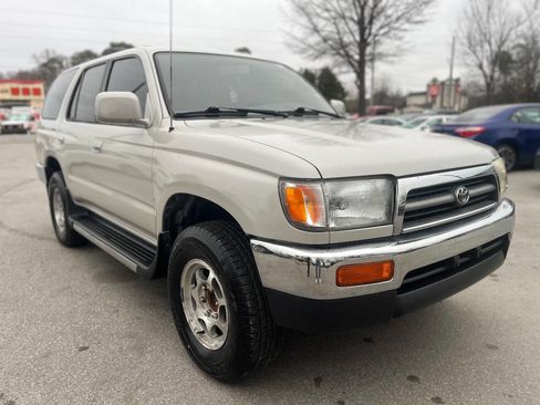 Used 1998 Toyota 4Runner SR5 image 3