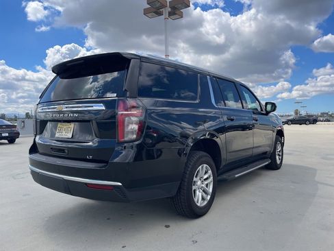 Used 2024 Chevrolet Suburban LT AWD/4WD image 2