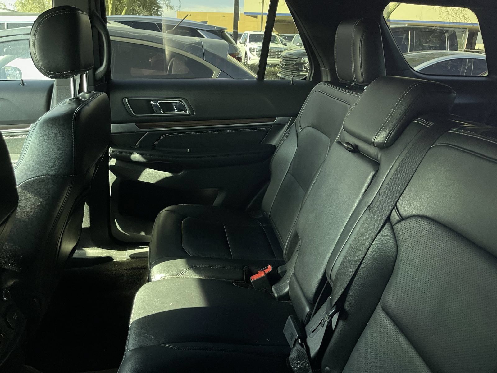 Used 2017 Ford Explorer Limited FWD image 8
