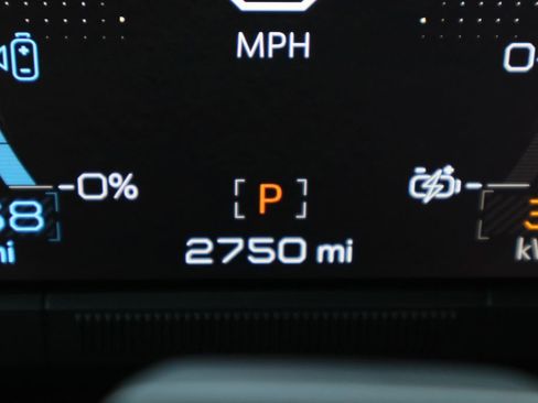Certified 2025 GMC Hummer EV 3X AWD/4WD image 16