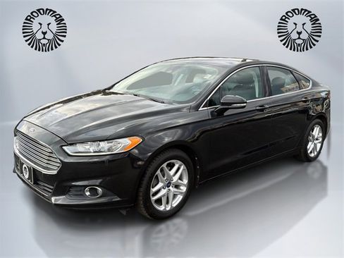 Used 2013 Ford Fusion SE image 1