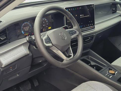 New 2025 Volkswagen Tiguan S image 3