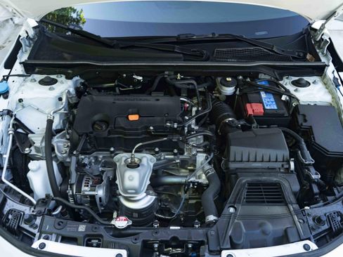 Used 2024 Honda Civic Sport image 40
