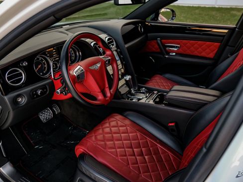 Used 2018 Bentley Flying Spur S V8 image 46